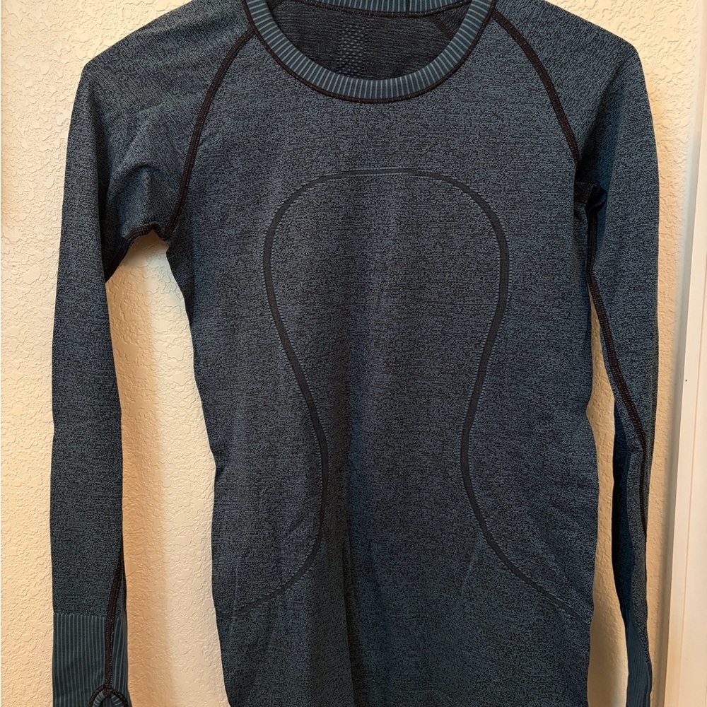 lululemon athletica Swiftly Long Sleeve- Size 4
